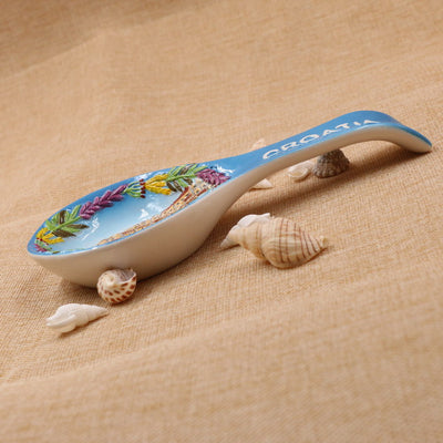 17EW00038 Ceramic soup spoon