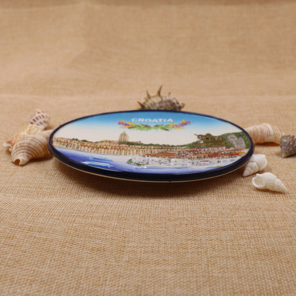 17EW00041 -- Resin Ornament